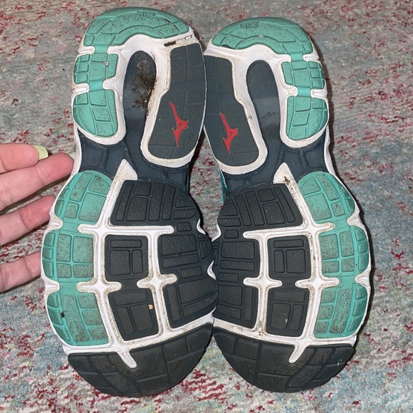 Women’s Mizuno Wave Inspire 11 - Size 9 - Picture 5 of 8